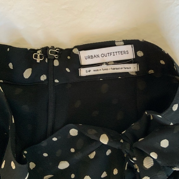 Urban Outfitters Patterned Skirt - Picture 2 of 4